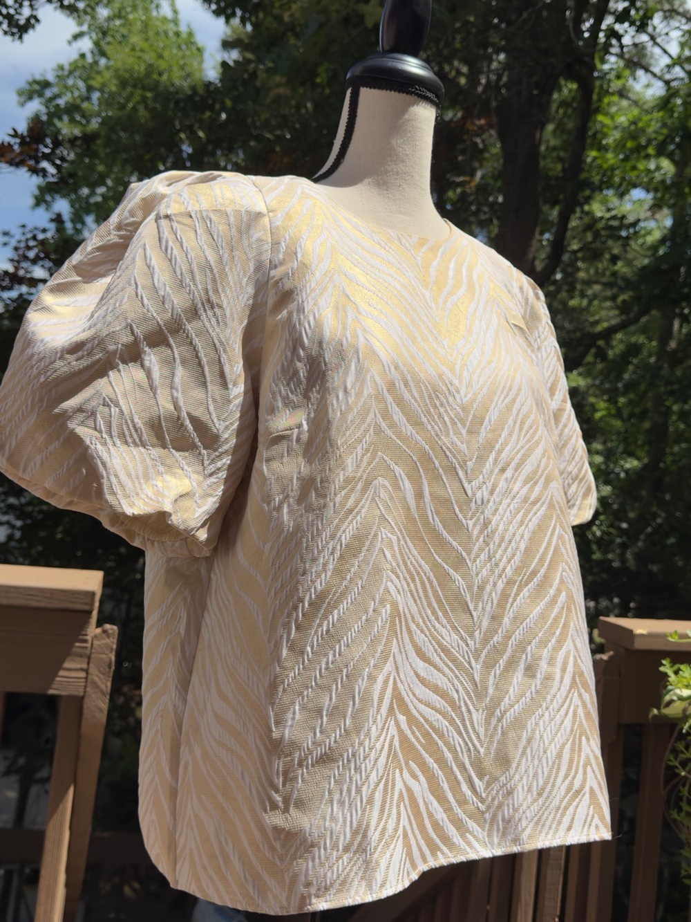 Lilly Pulitzer Pratt Blouse Top XL Gold Metallic Tiger Zebra Puff Sleeve $168
